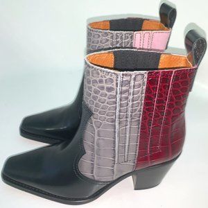 Ganni Western Leather Boot in Mixed Port Royal